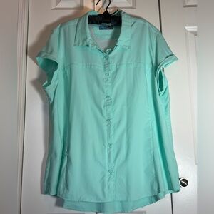 Magellan Women’s 3X Aqua Fishing Shirt Moisture Wicking Button Front Top